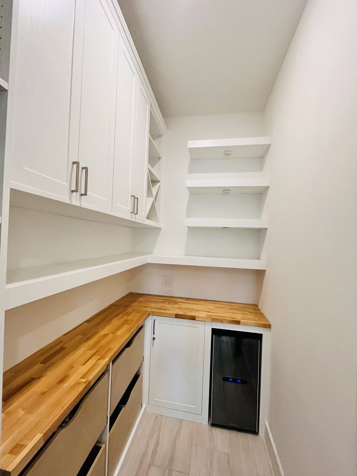 Custom GARAGE STORAGE SYSTEM