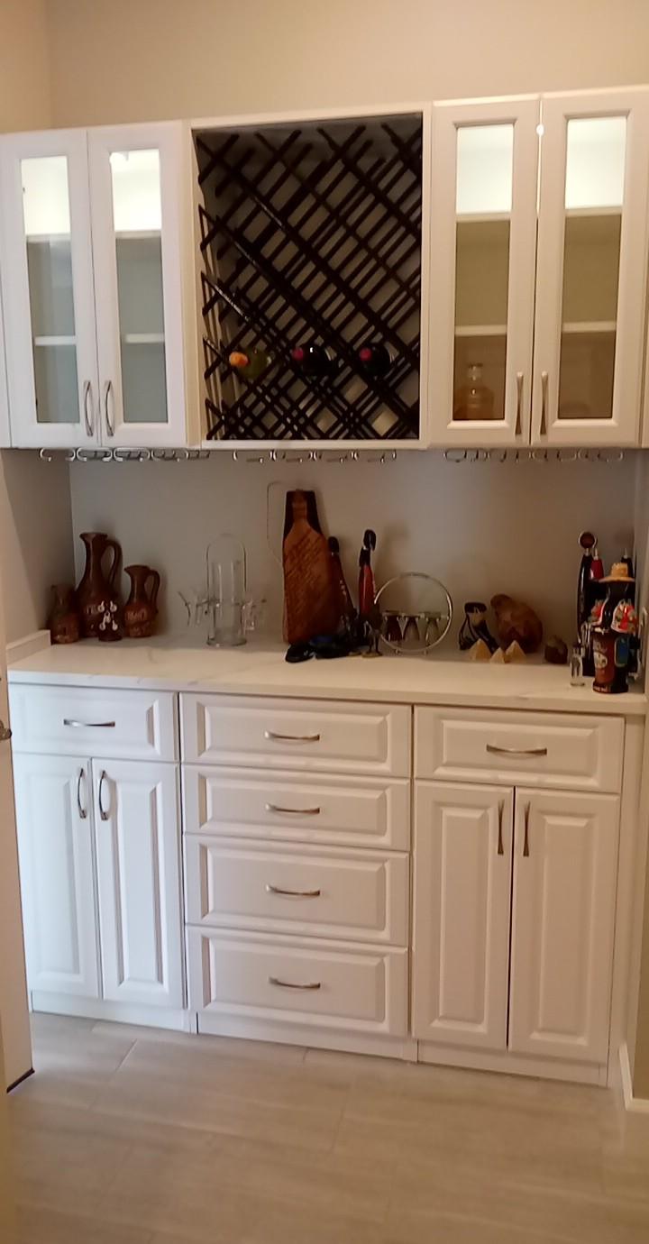 Butler's Pantry with Wine Storage